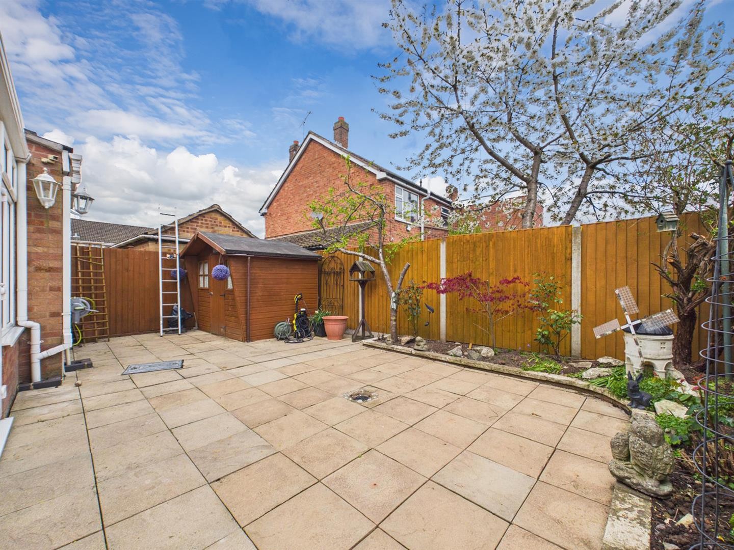 Wildmoor Close, Longford, Coventry *No Chain* image 26