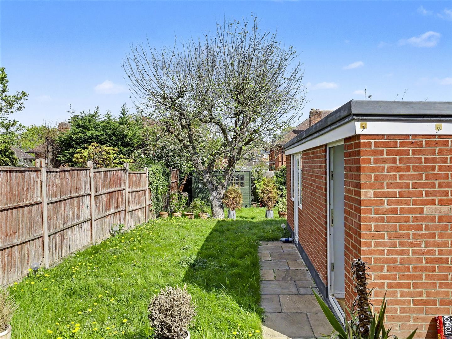 Hawkwood Crescent, Chingford image 18