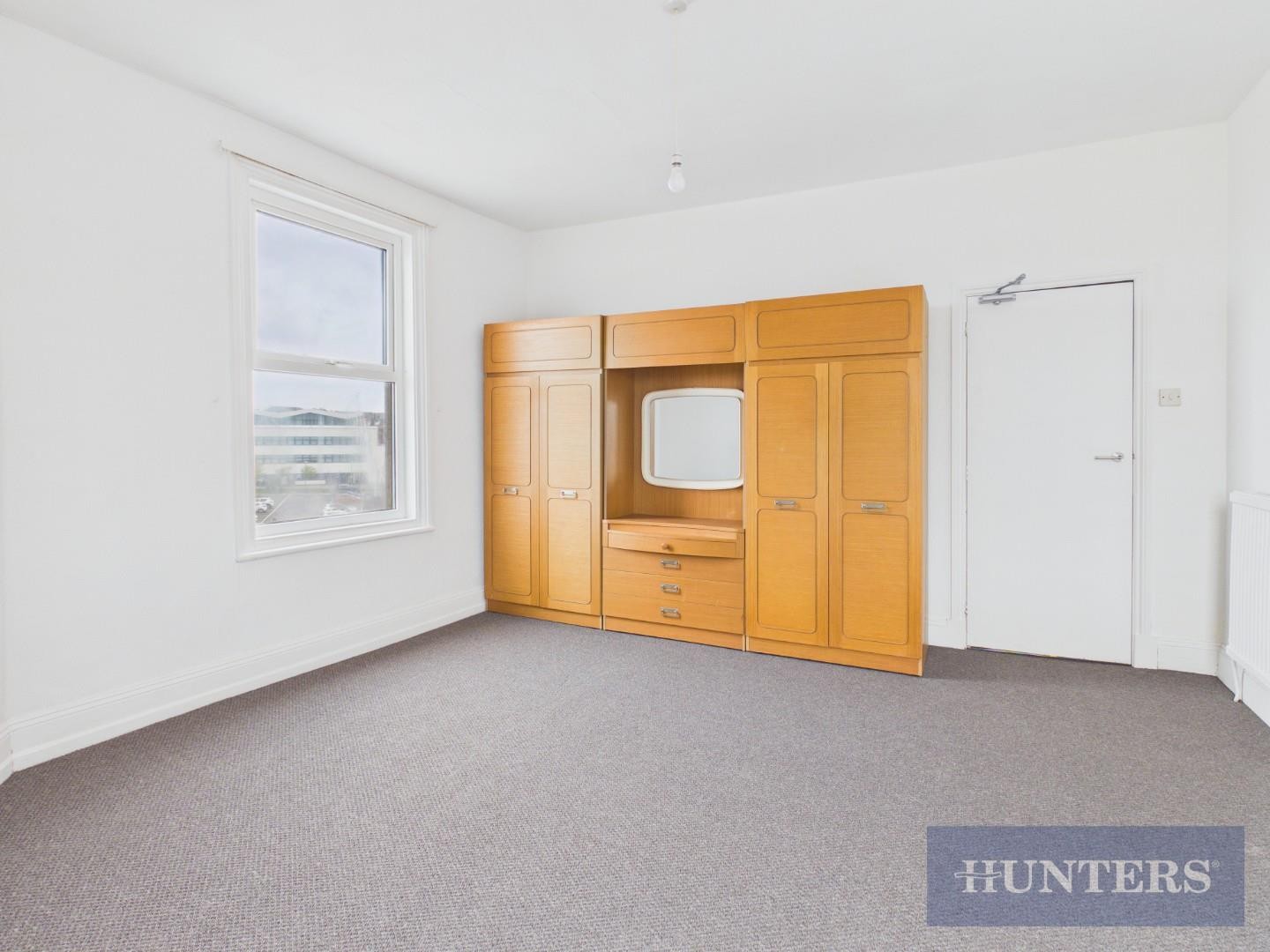 Dean Road, Scarborough image 4