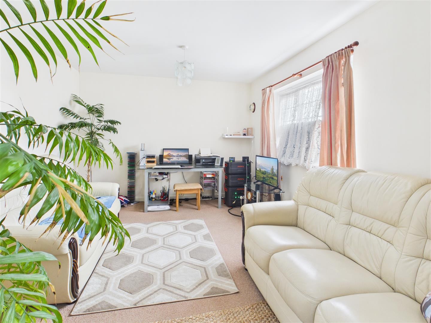 Stoney Stanton Road, Coventry * TWO DOUBLE BEDROOMS * image 1