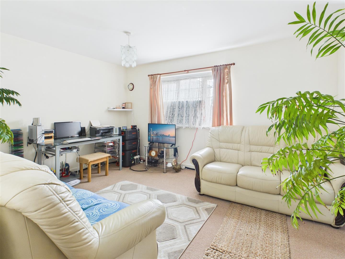 Stoney Stanton Road, Coventry * TWO DOUBLE BEDROOMS * image 4