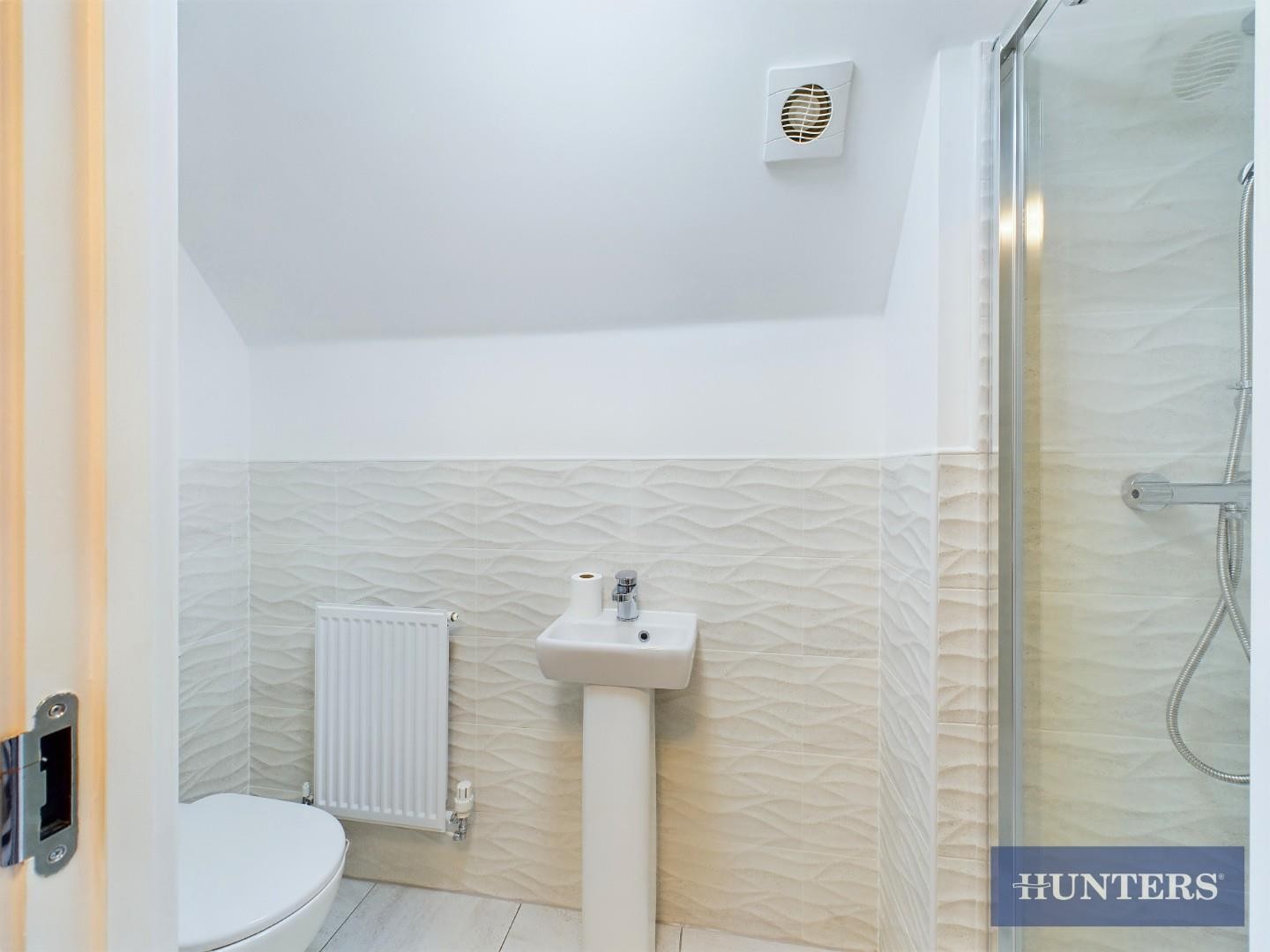 Shield Way, Eastfield, Scarborough image 17