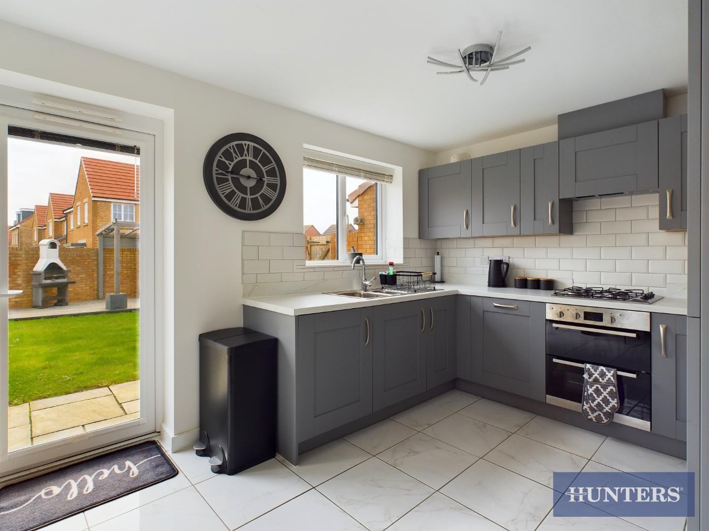 Shield Way, Eastfield, Scarborough image 5