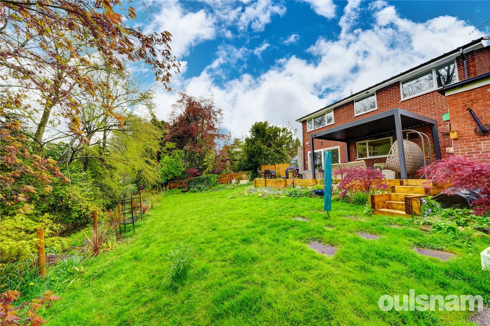 Manor Close, Droitwich, Worcestershire image 4