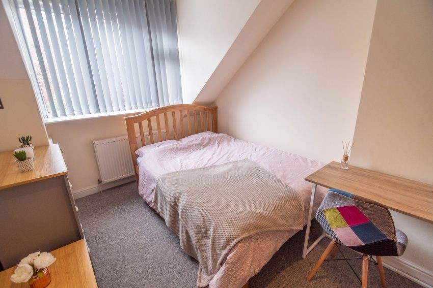 219 Sharrowvale Road, Ecclesall image 10