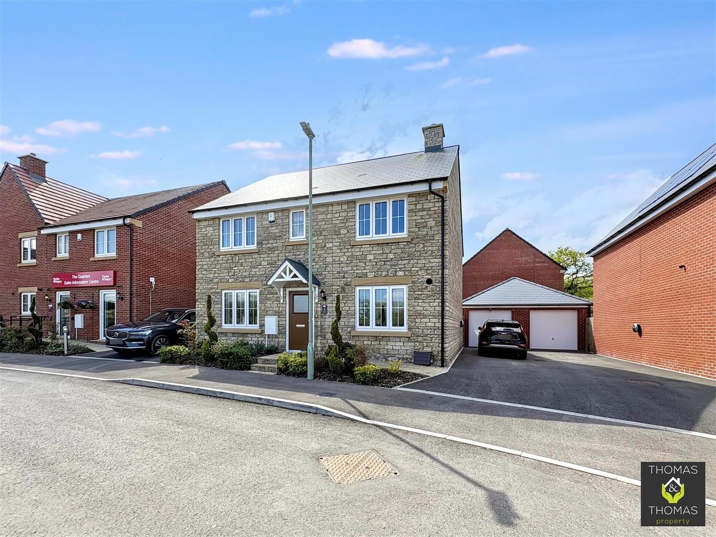 Phipps Drive, Quedgeley image 1