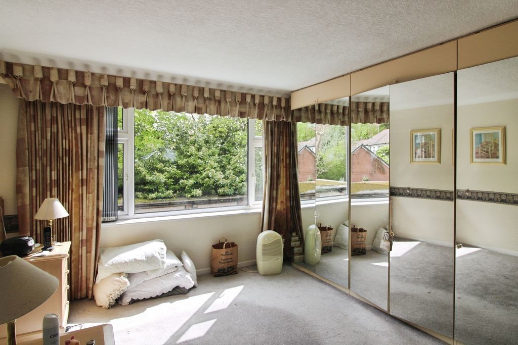 Grosvenor Court, Broughton Park, Salford image 12