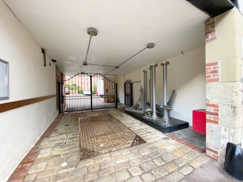 Apartment 8, Cutlery Works, Lambert Street, City Centre, image 8