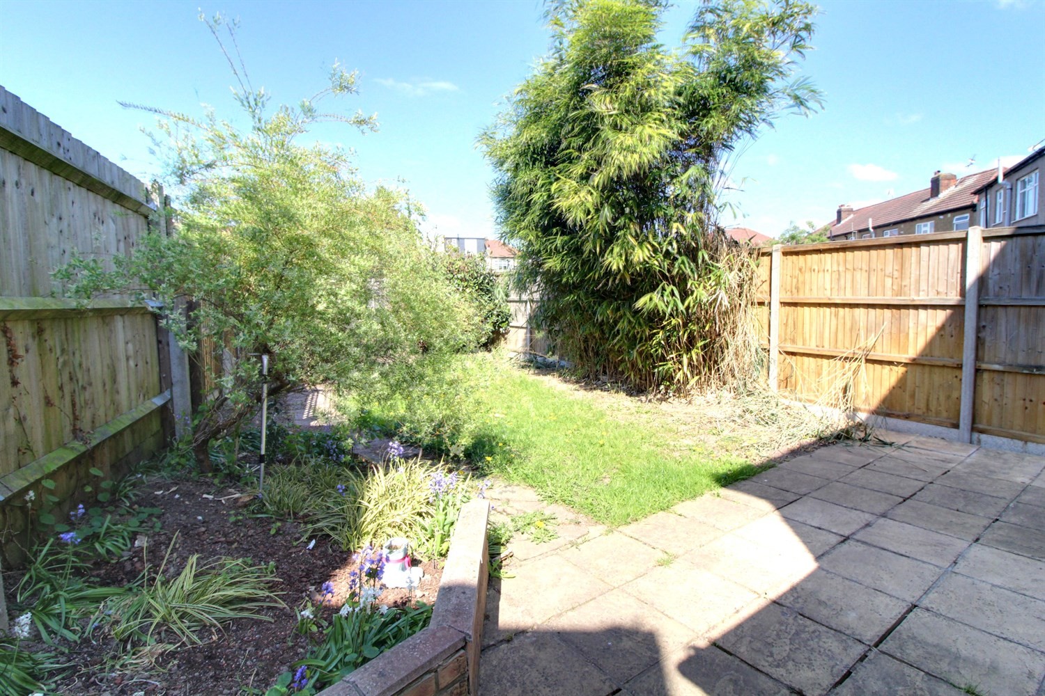 Eastbury Avenue image 5