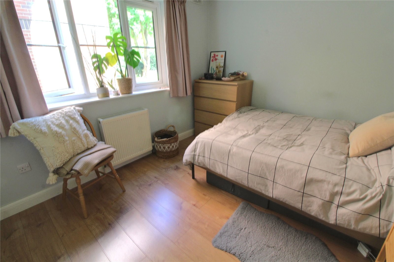 Gladbeck Way, Enfield, Middlesex image 7
