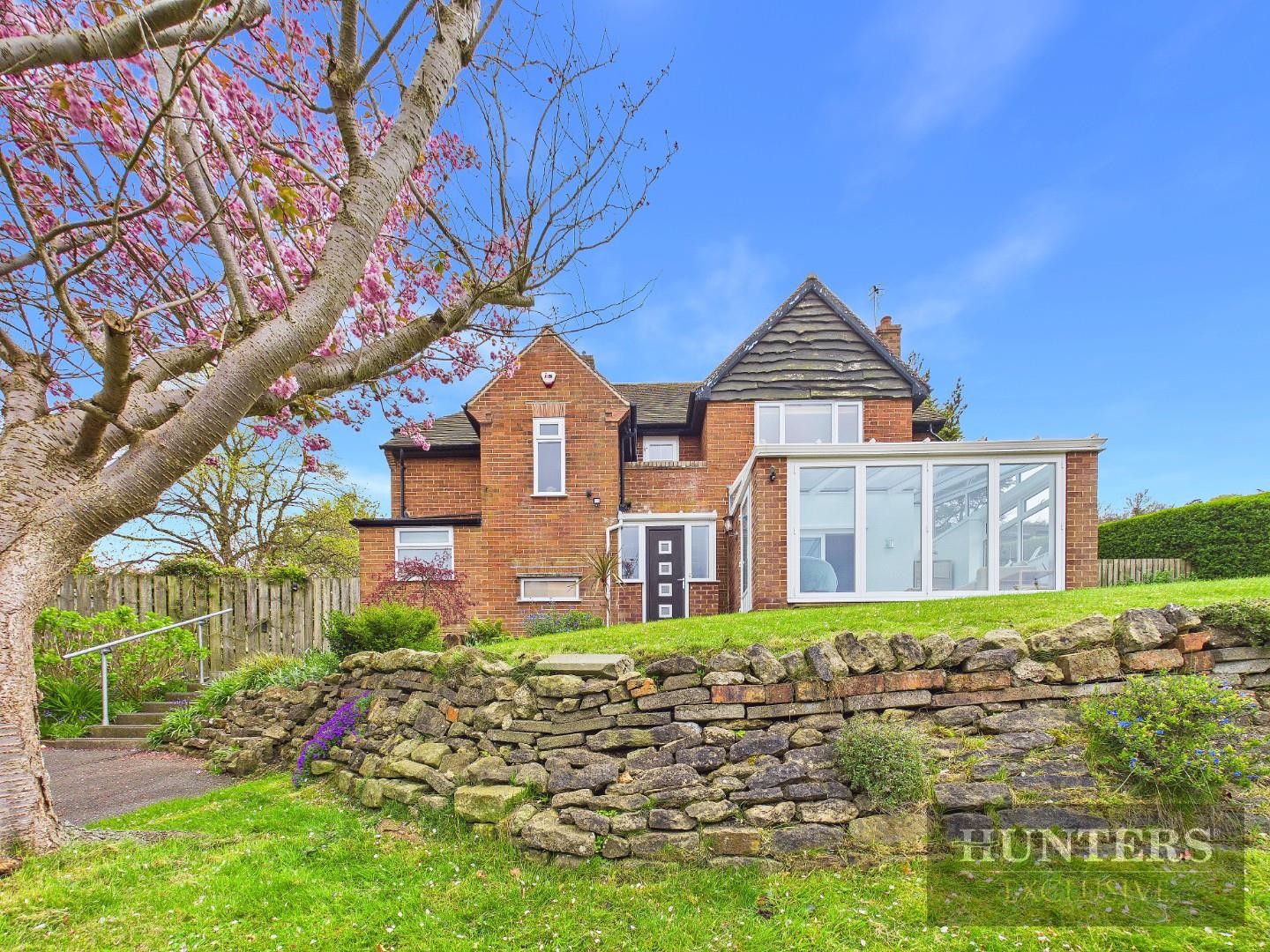 Queen Margarets Road, Scarborough image 34