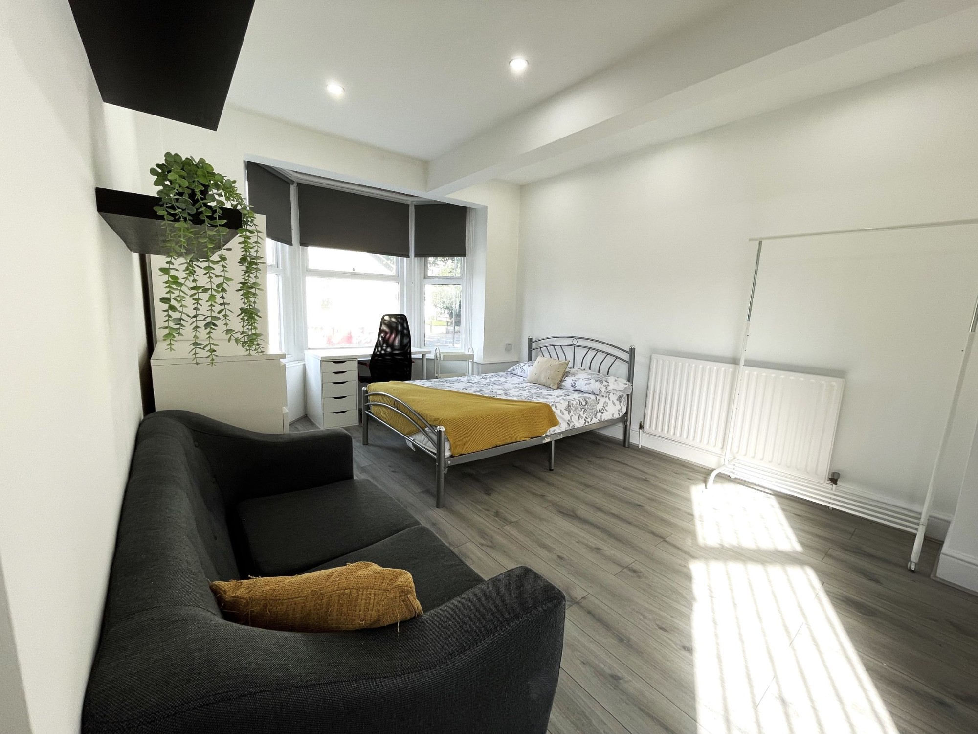 Flat 4 397 Ecclesall Road, Ecclesall image 2