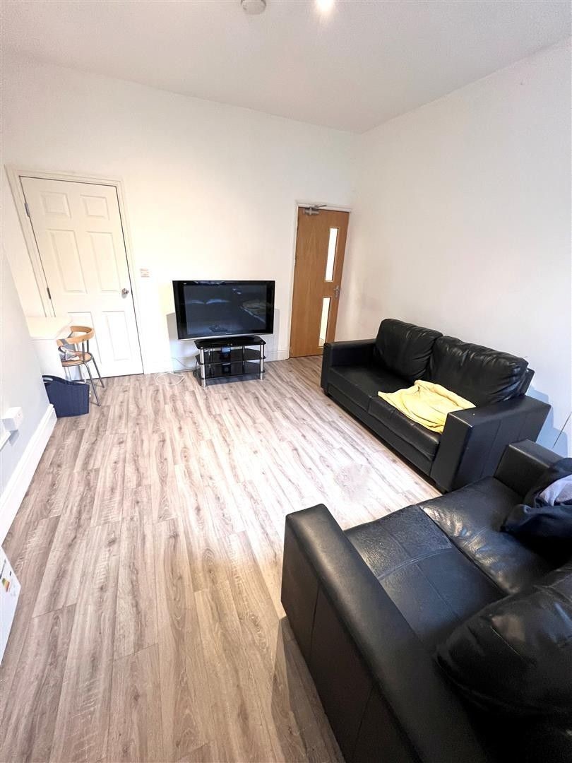 52b Stalker Lees Road, Ecclesall image 3