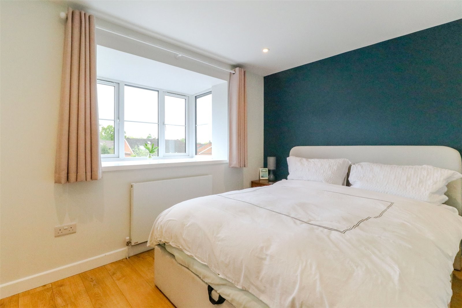 Gladbeck Way, Enfield, Middlesex image 11