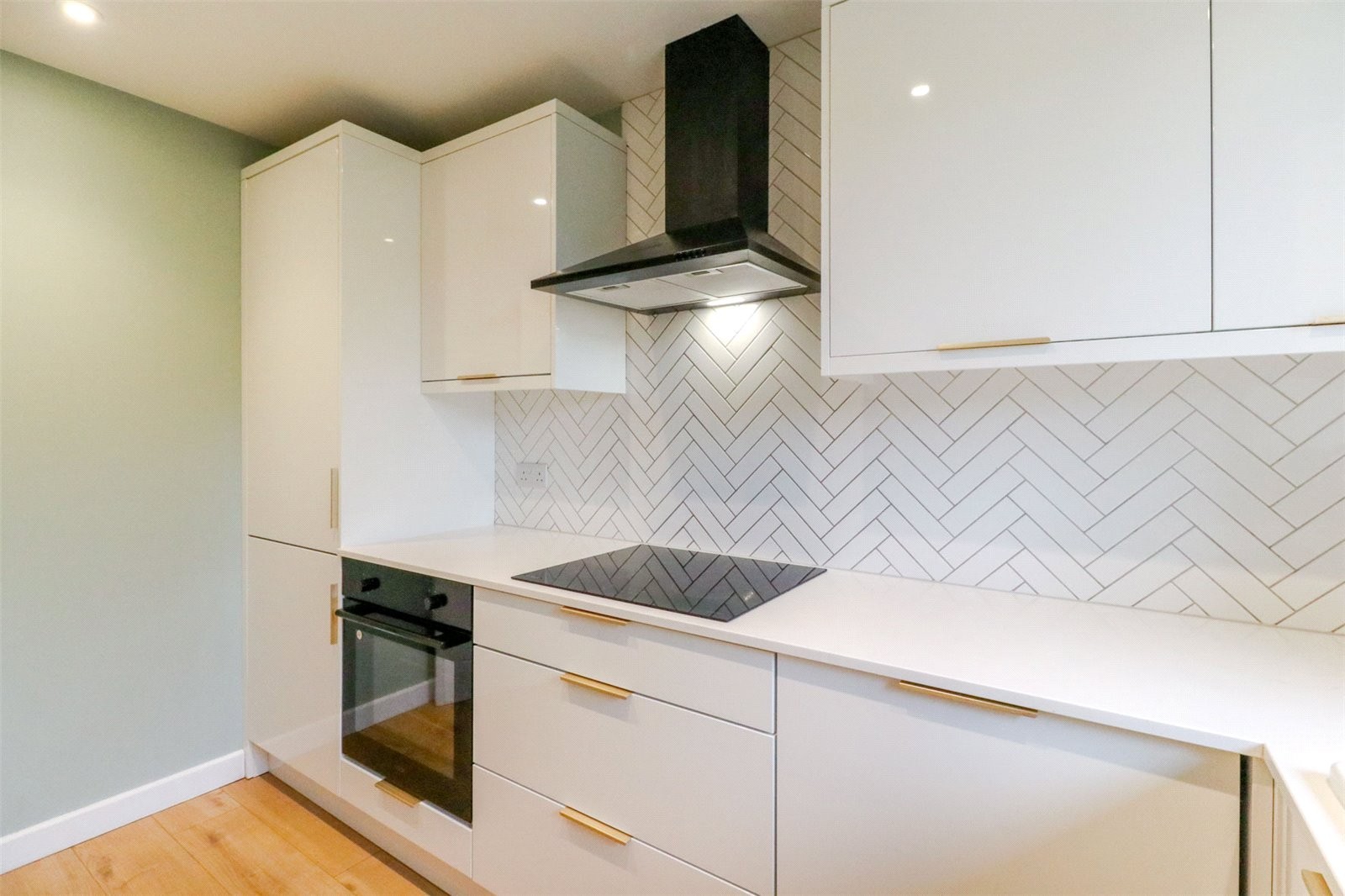 Gladbeck Way, Enfield, Middlesex image 6