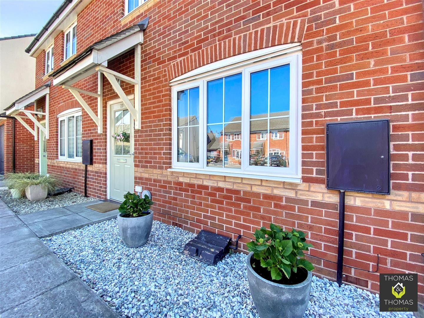 Oswalds Close, Longford image 1