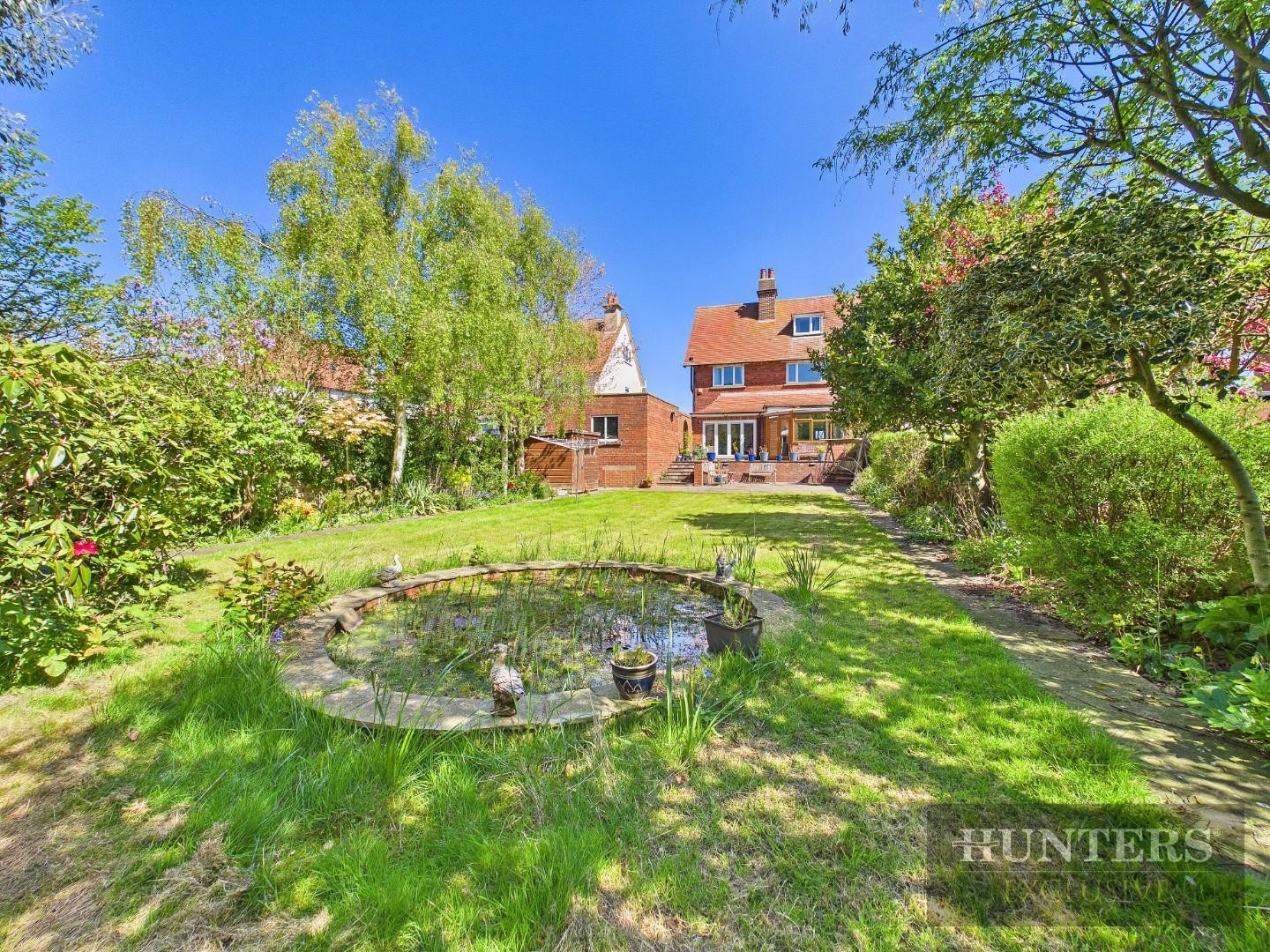Holbeck Hill, Scarborough image 35