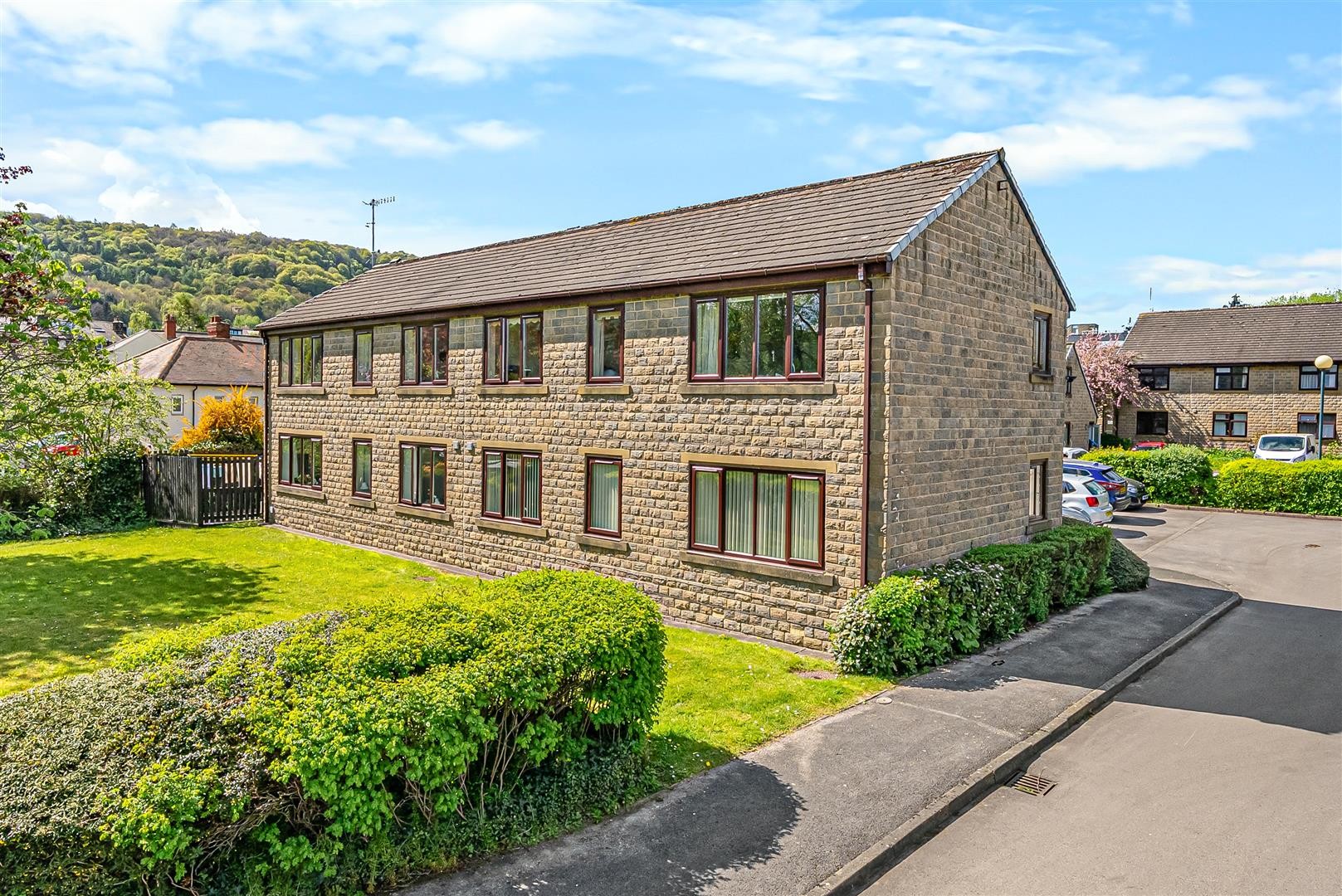 Tealbeck Approach, Otley image 1