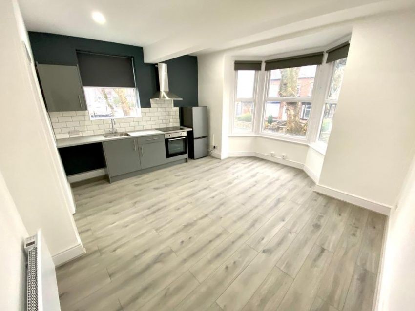 Flat 3, 397 Ecclesall Road, Ecclesall image 3