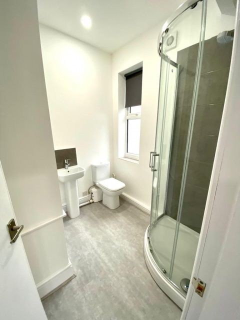 Flat 3, 397 Ecclesall Road, Ecclesall image 4