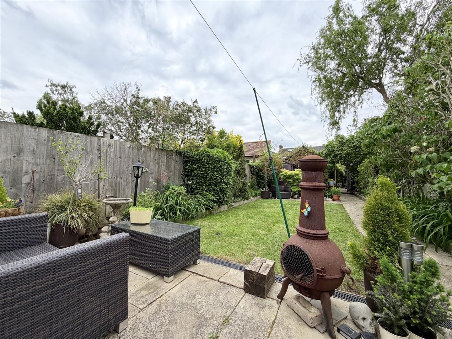 Coningsby Gardens, London image 18