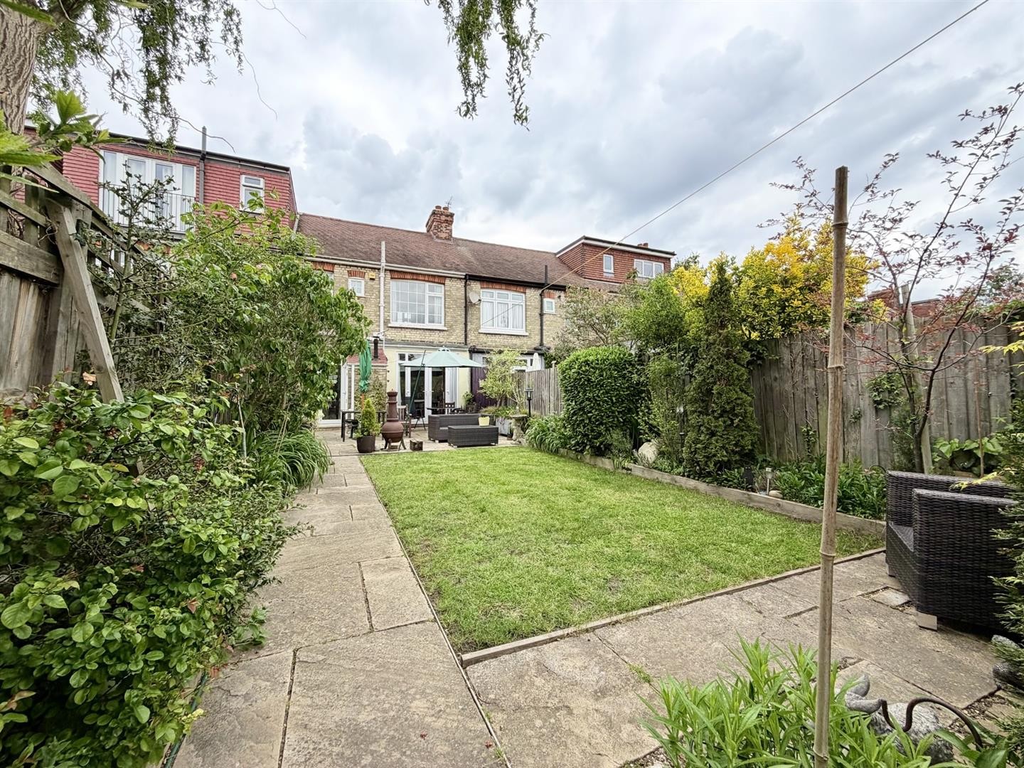 Coningsby Gardens, London image 19