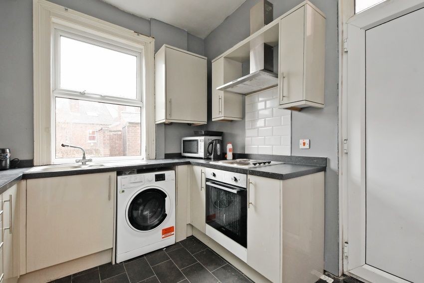 27b Walton Road, Ecclesall image 3
