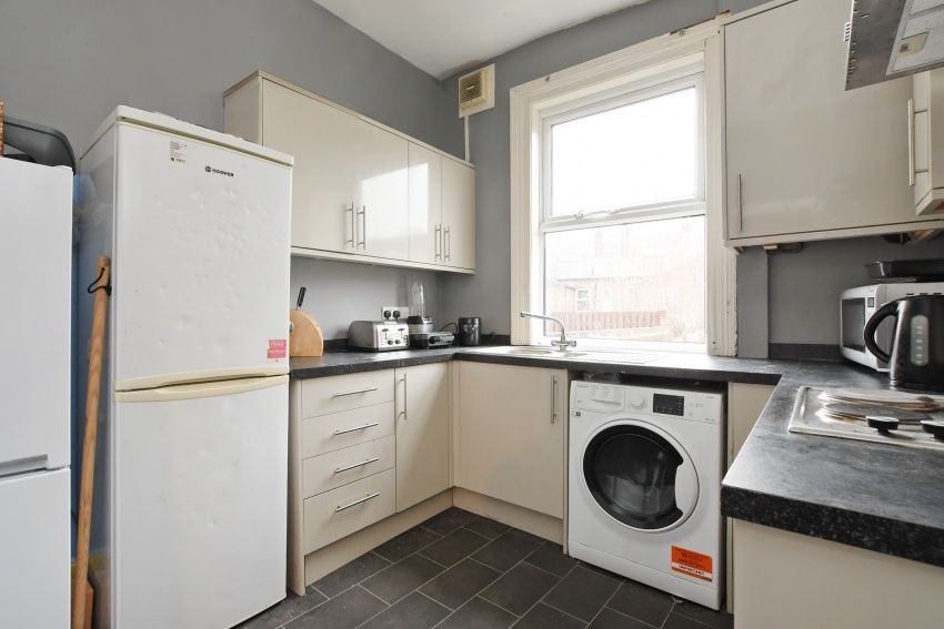 27b Walton Road, Ecclesall image 4