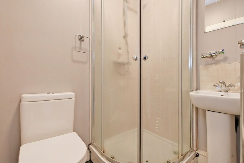 27b Walton Road, Ecclesall image 9