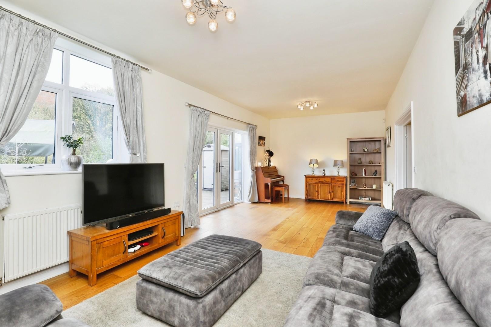 Meadowhead, Woodseats, Sheffield, S8 7UA image 12