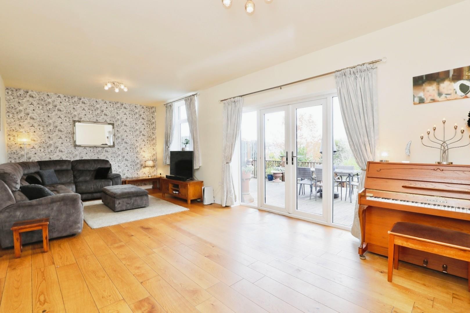 Meadowhead, Woodseats, Sheffield, S8 7UA image 6