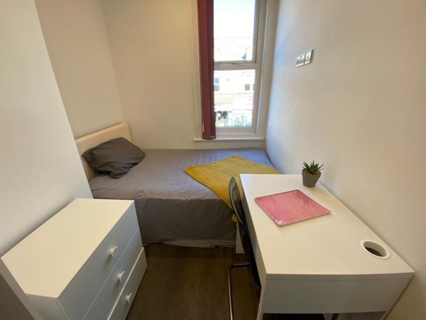 Flat 2 313a Ecclesall Road, Ecclesall image 10