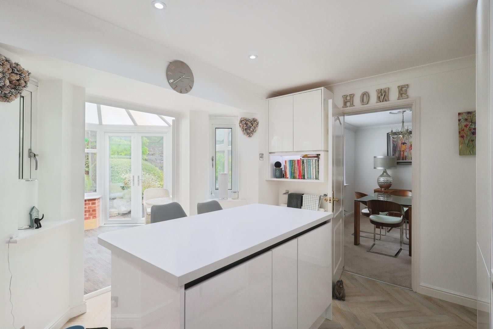 Acresbrook, Stalybridge image 14