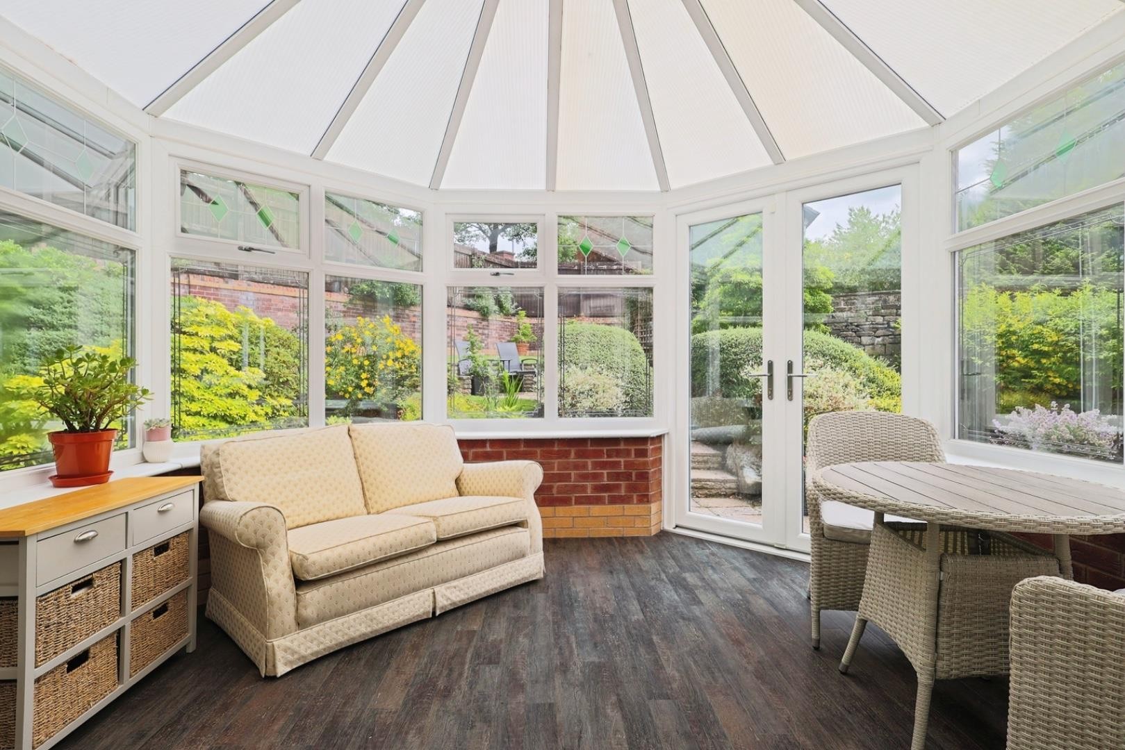 Acresbrook, Stalybridge image 18