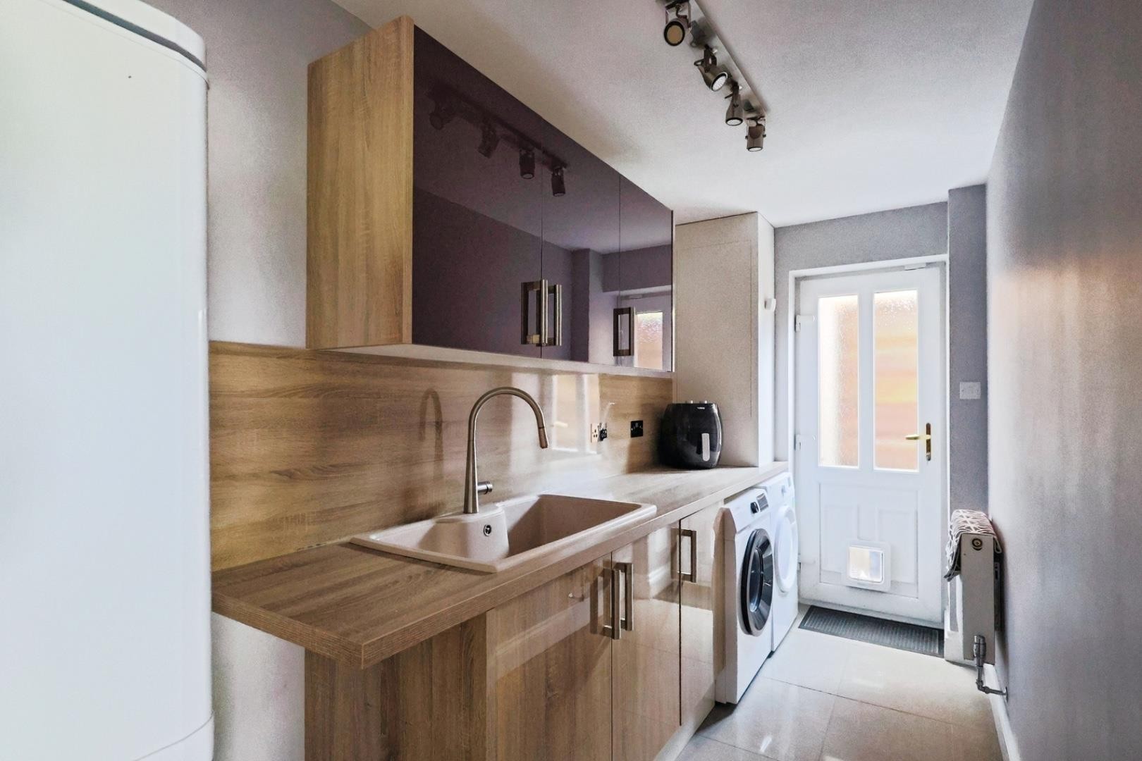 Oakcroft, Stalybridge image 12