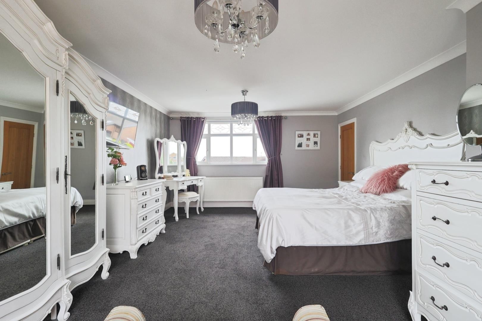 Oakcroft, Stalybridge image 18