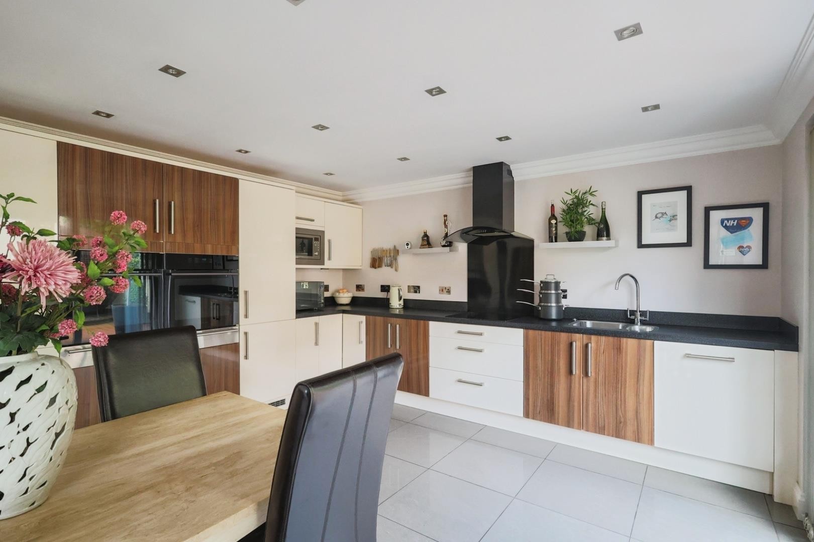 Oakcroft, Stalybridge image 3