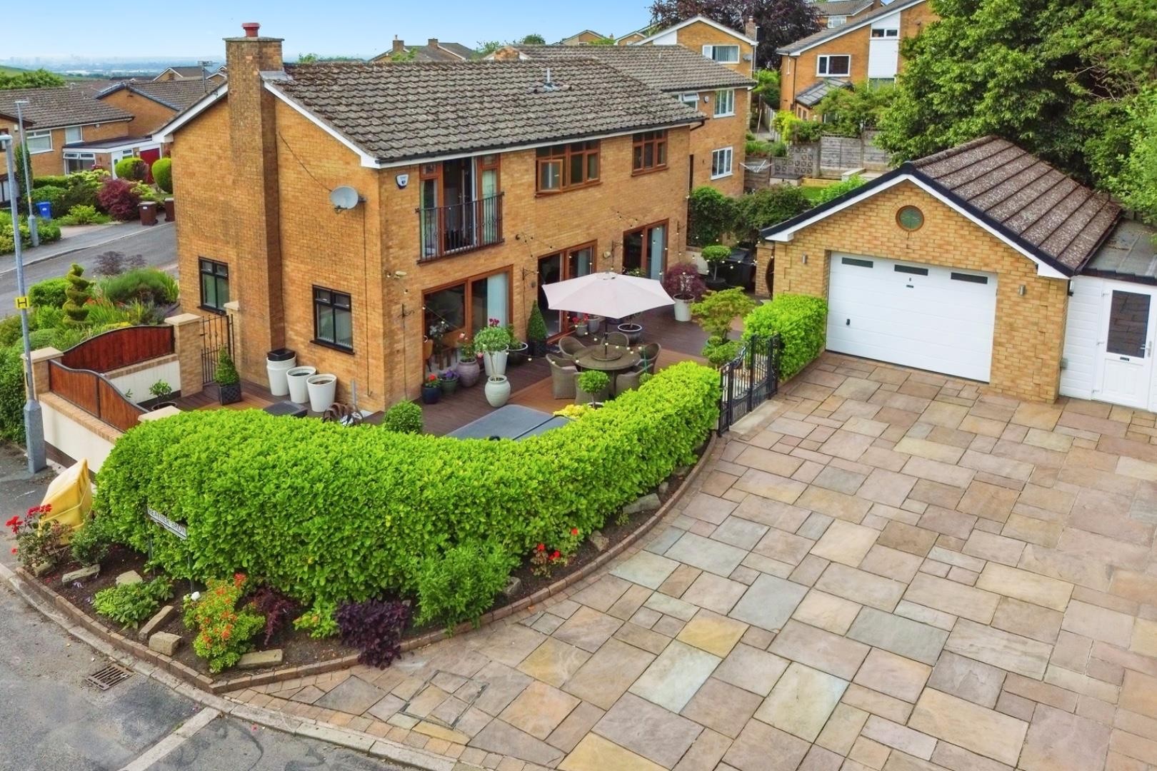 Oakcroft, Stalybridge image 37
