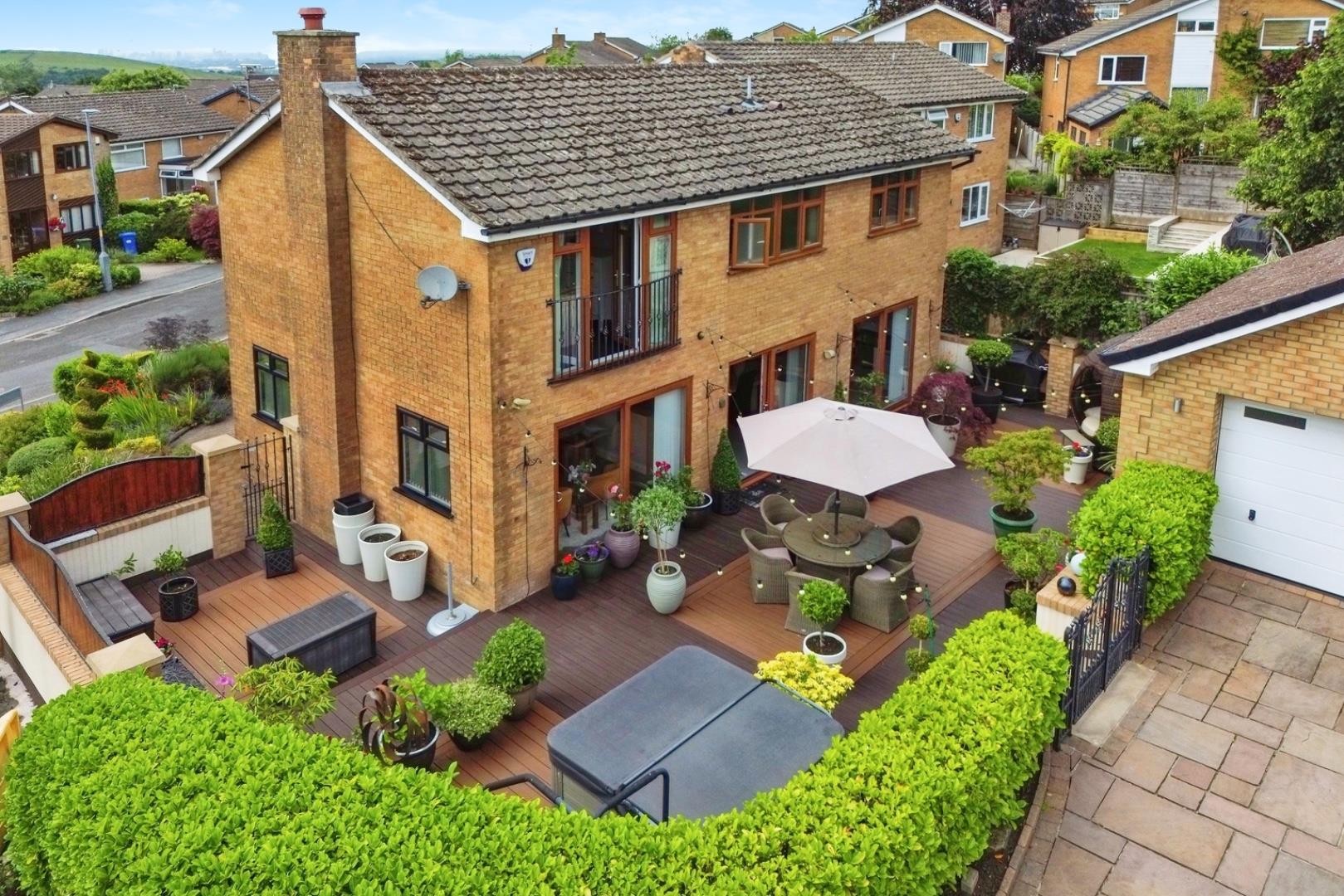 Oakcroft, Stalybridge image 39