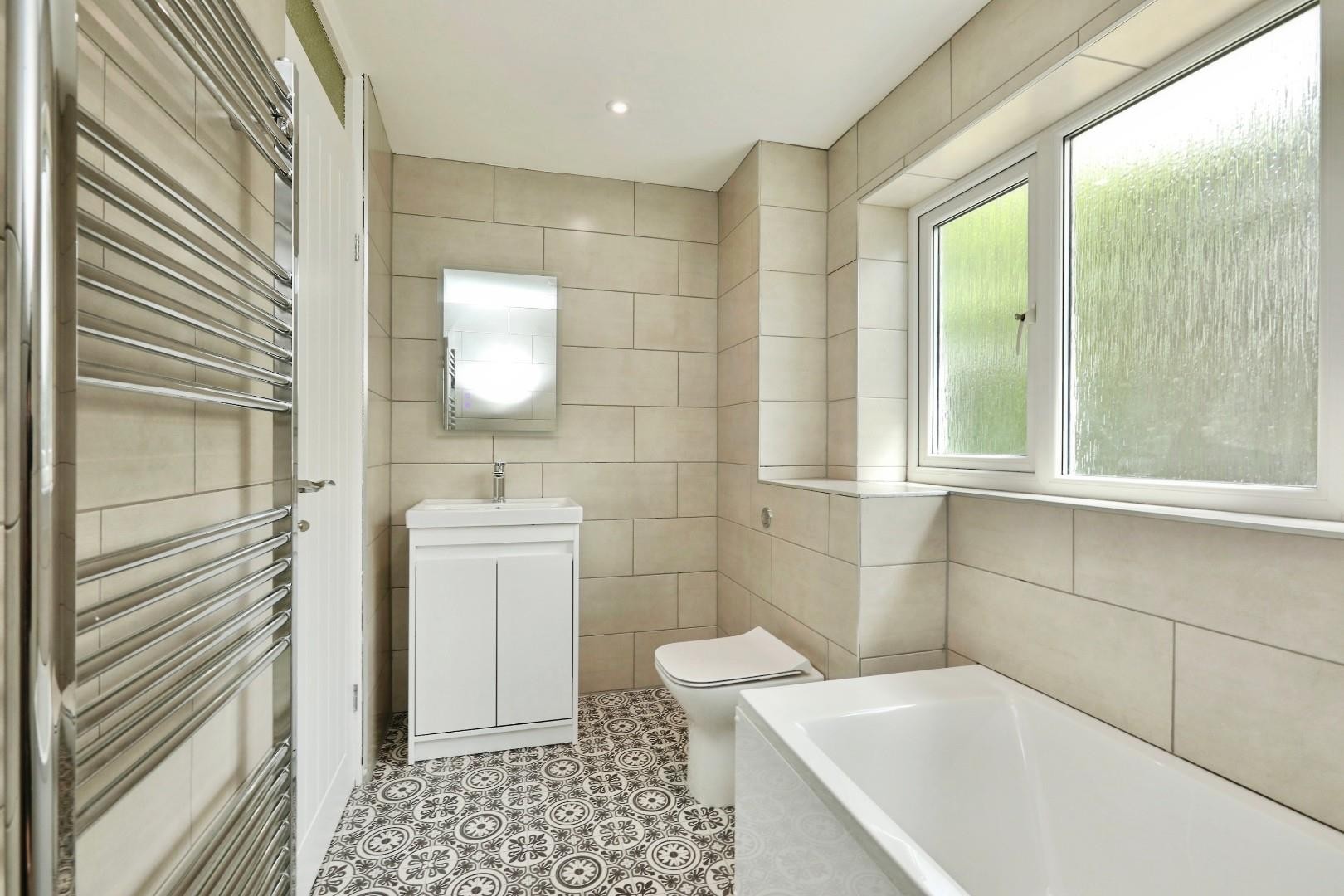 James Andrew Crescent, Greenhill, Sheffield, S8 7RJ image 3