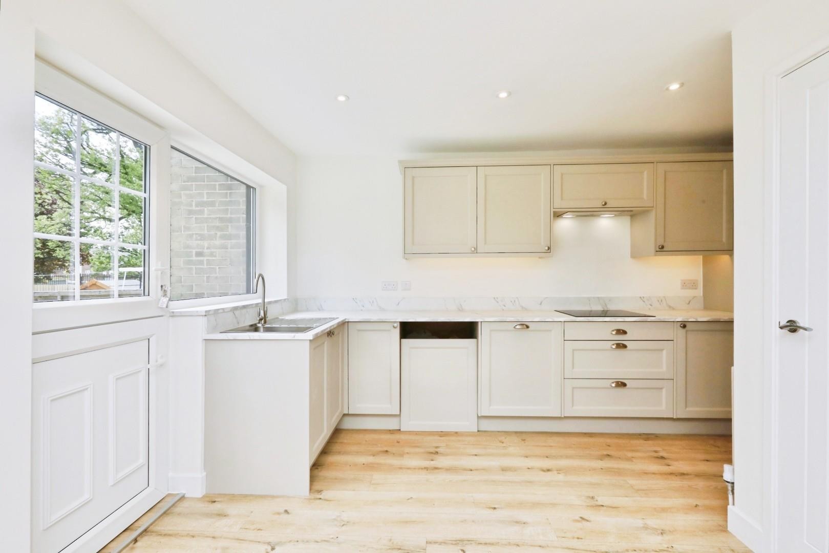 James Andrew Crescent, Greenhill, Sheffield, S8 7RJ image 6