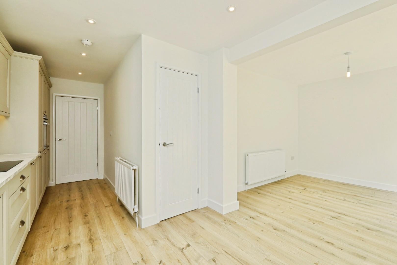 James Andrew Crescent, Greenhill, Sheffield, S8 7RJ image 8