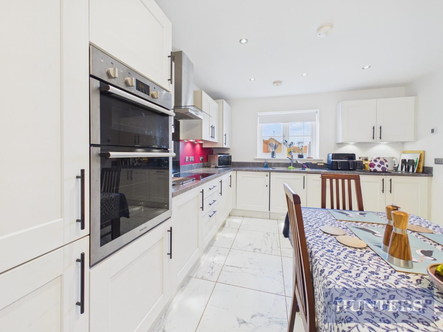 Campion Grove, Scarborough image 6
