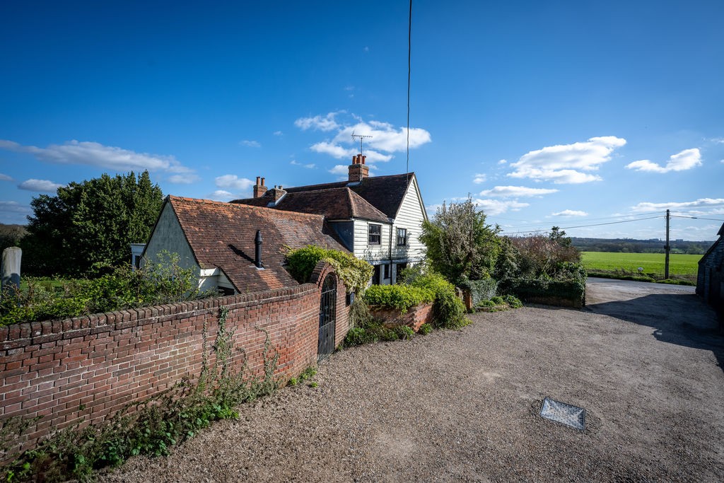 Hall Lane, Brentwood image 14