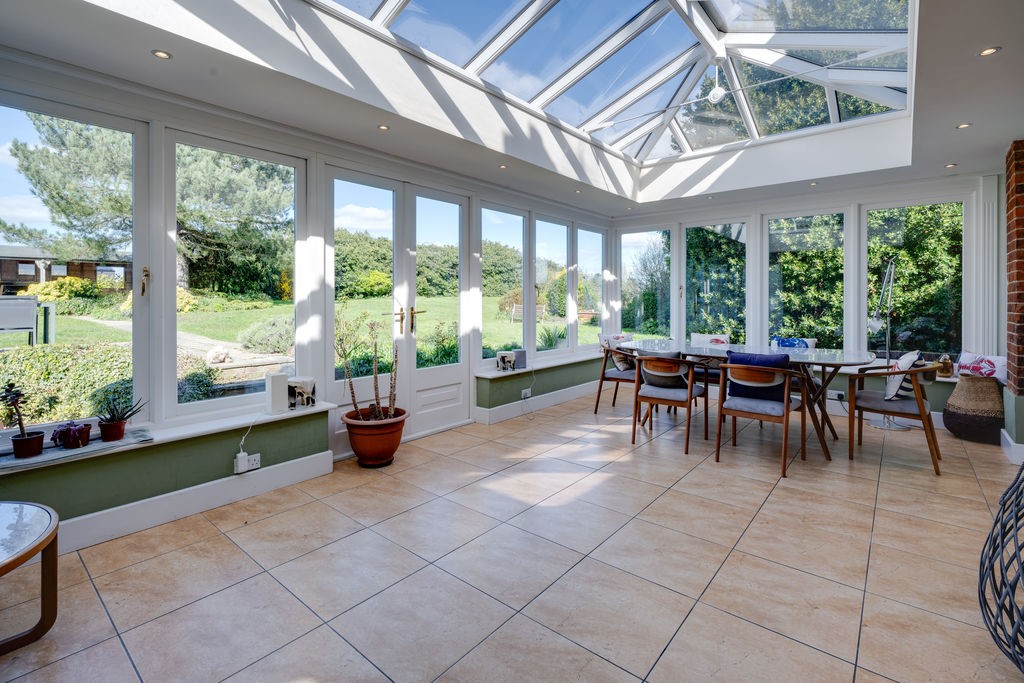 Hall Lane, Brentwood image 5