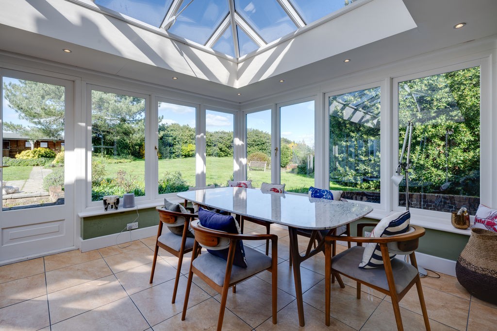 Hall Lane, Brentwood image 8