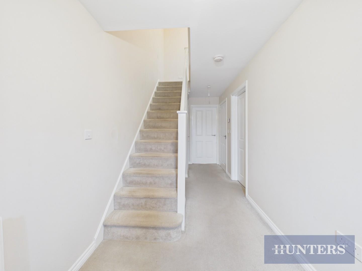 Butterbur Lane, Scarborough image 2