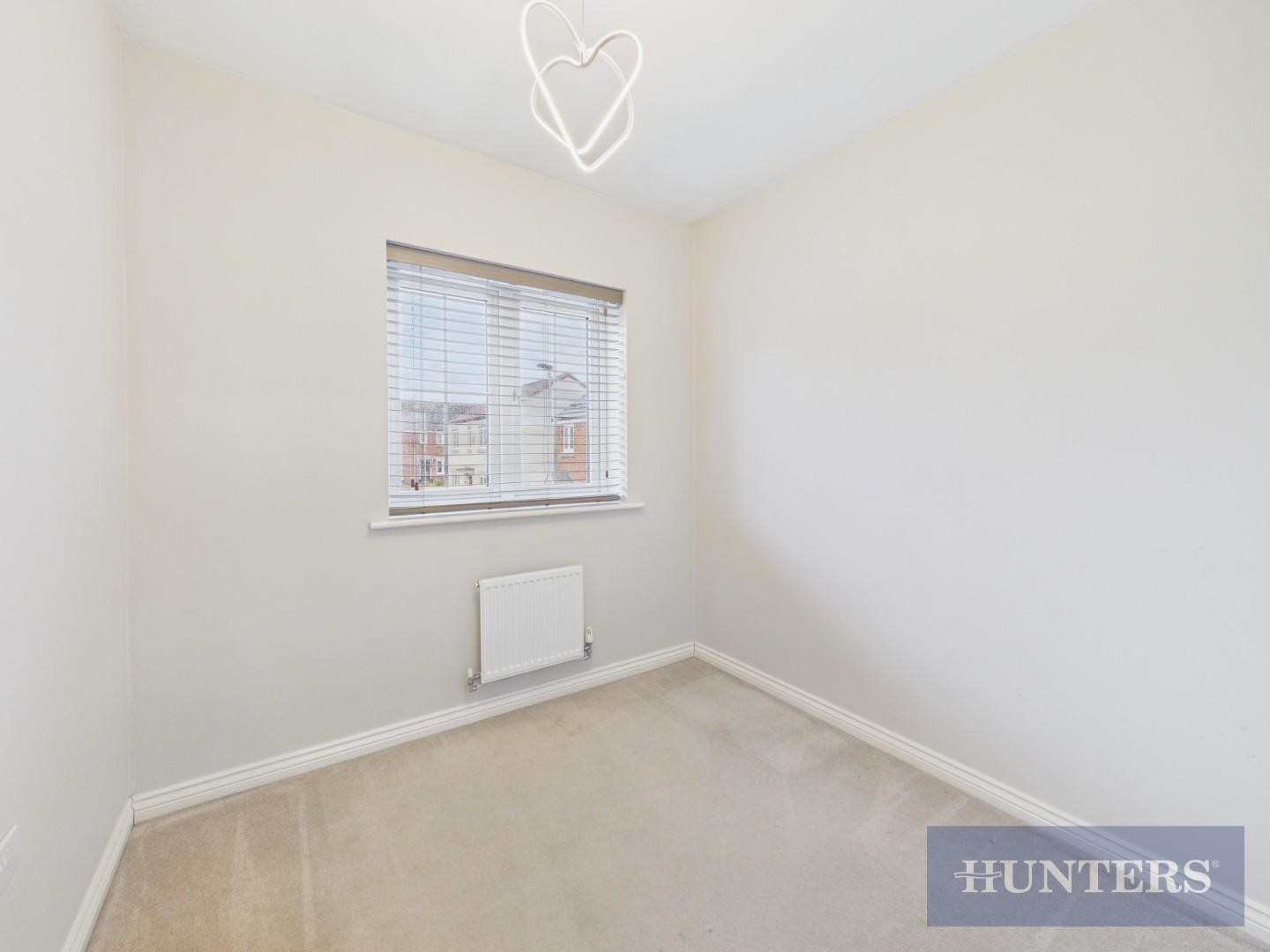 Butterbur Lane, Scarborough image 21