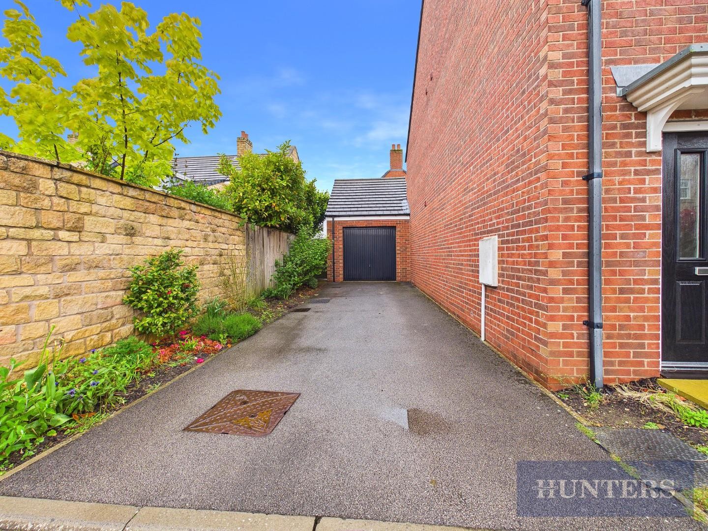 Butterbur Lane, Scarborough image 26