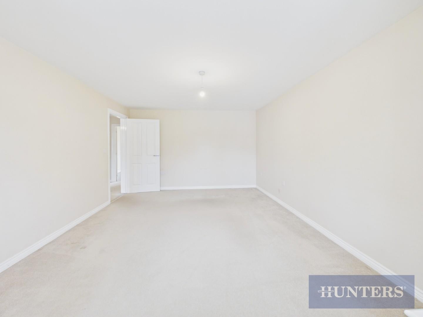 Butterbur Lane, Scarborough image 5